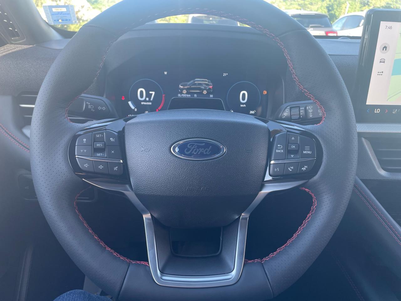 2025 Ford Explorer ST-Line Photo5