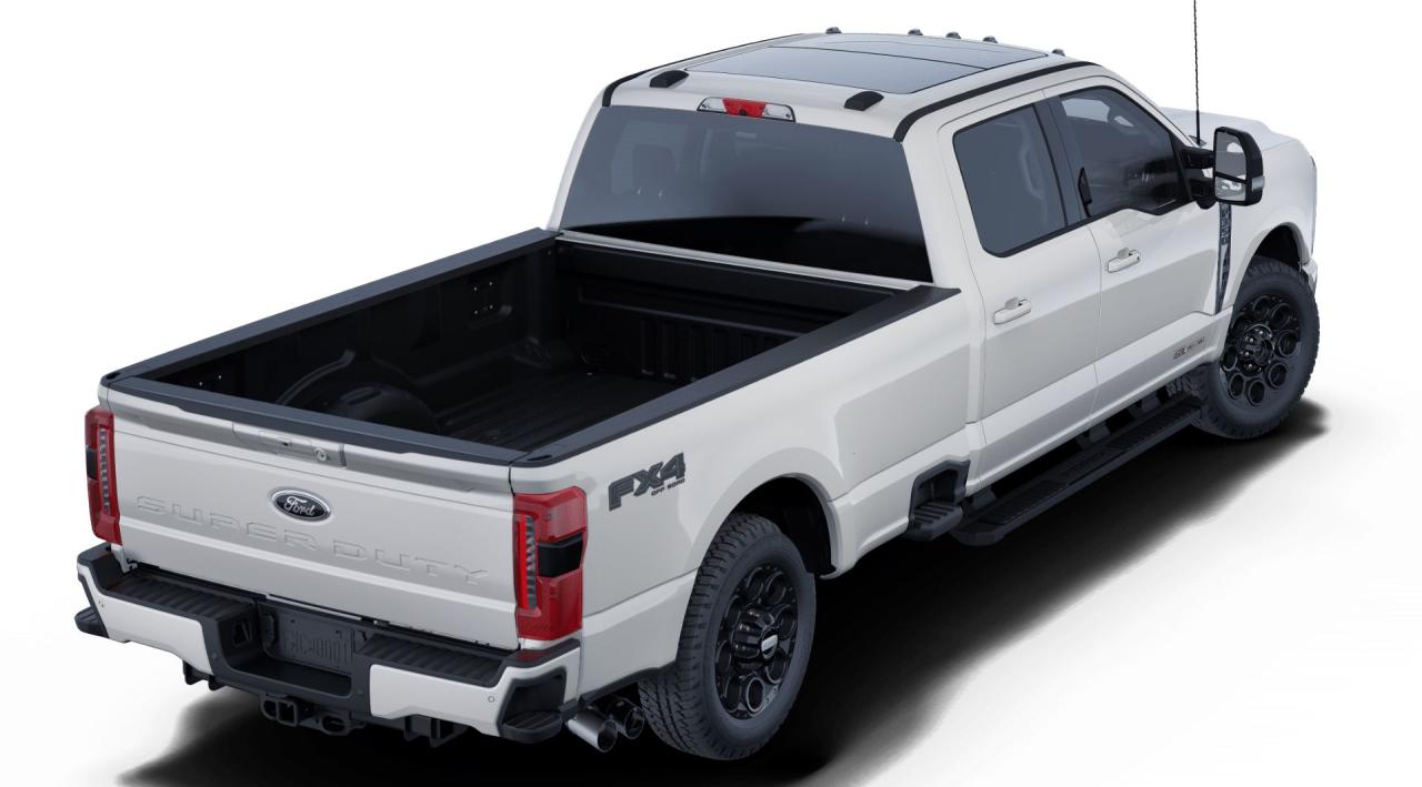 2025 Ford F-350 Super Duty SRW Lariat Photo2