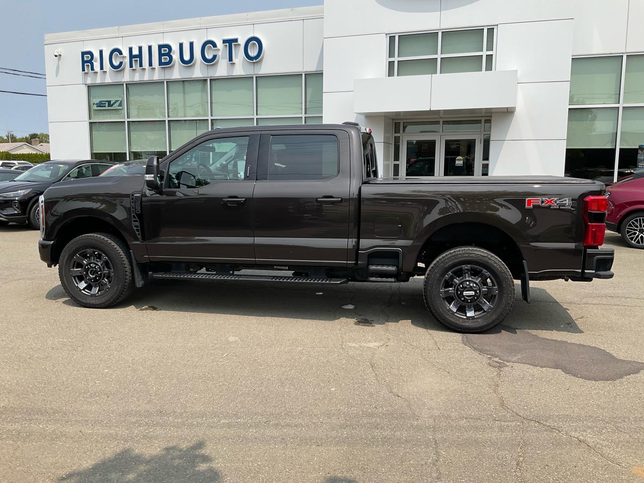 2024 Ford F-250 Super Duty SRW Lariat Photo3