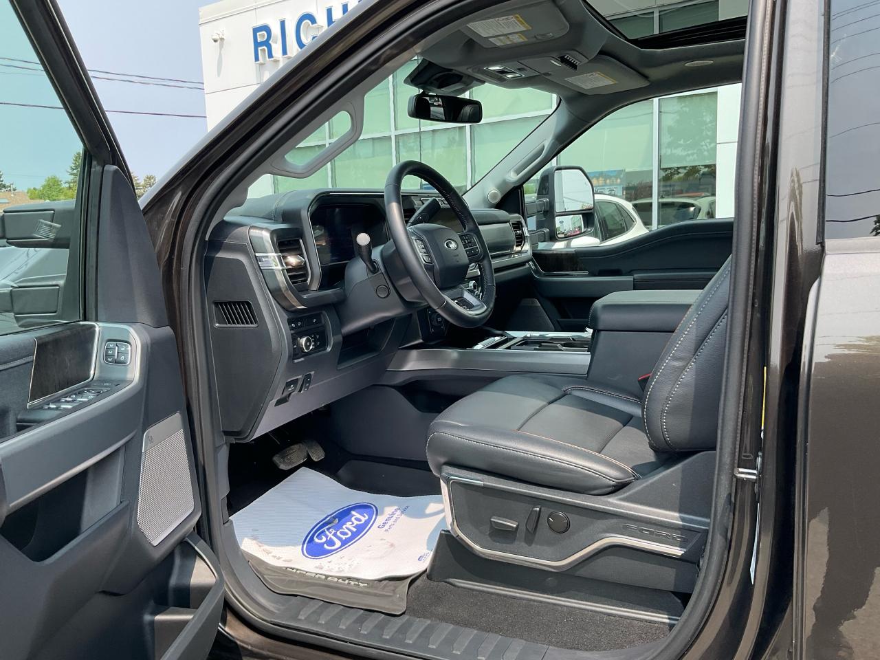 2024 Ford F-250 Super Duty SRW Lariat Photo5
