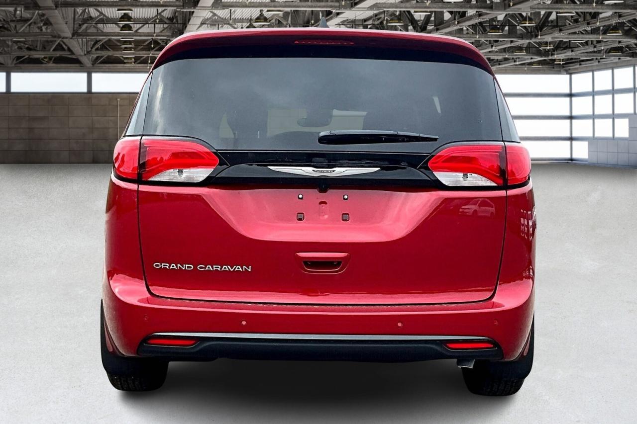 2025 Dodge Grand Caravan SXT | 10.1" Touch Screen | Leather | Stow N Go Photo3