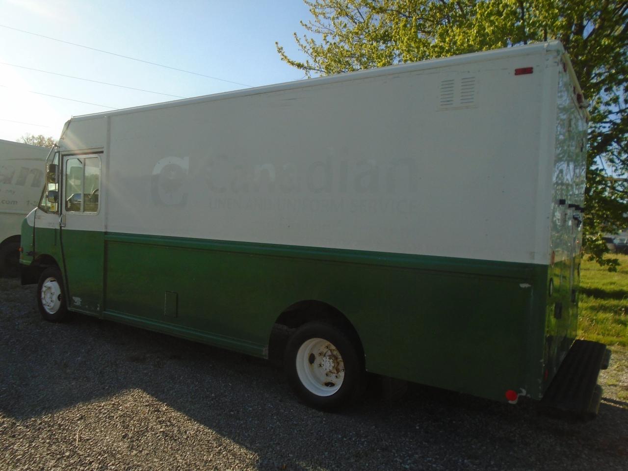 2006 Freightliner MT Stepvan - Photo #16