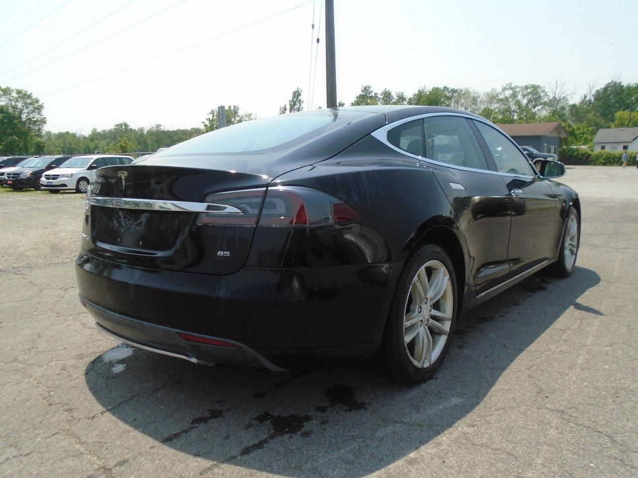 2013 Tesla Model S Model S 85 Sdn 396km FULL CHARGE - Photo #7