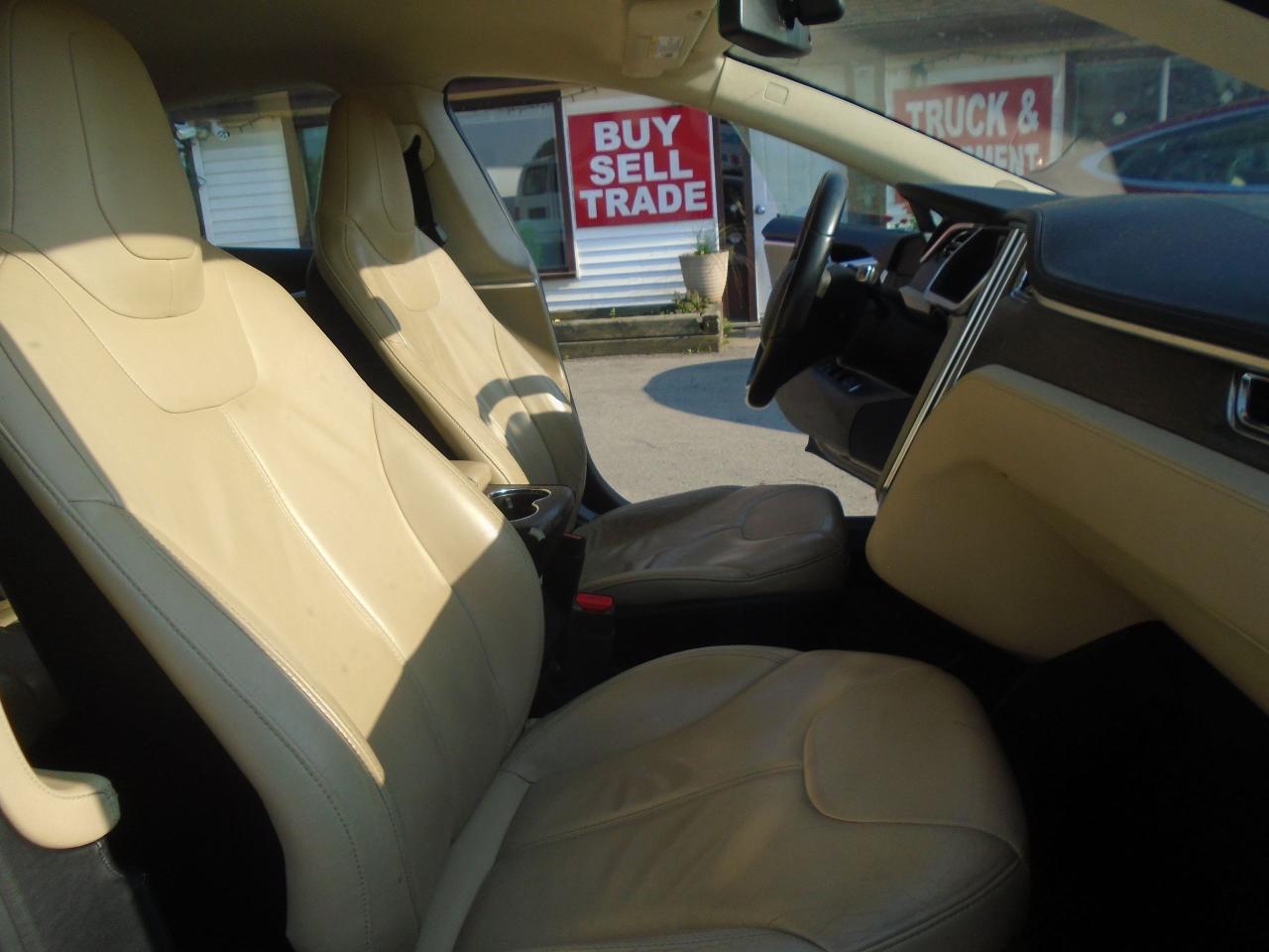 2013 Tesla Model S Model S 85 Sdn 396km FULL CHARGE - Photo #31