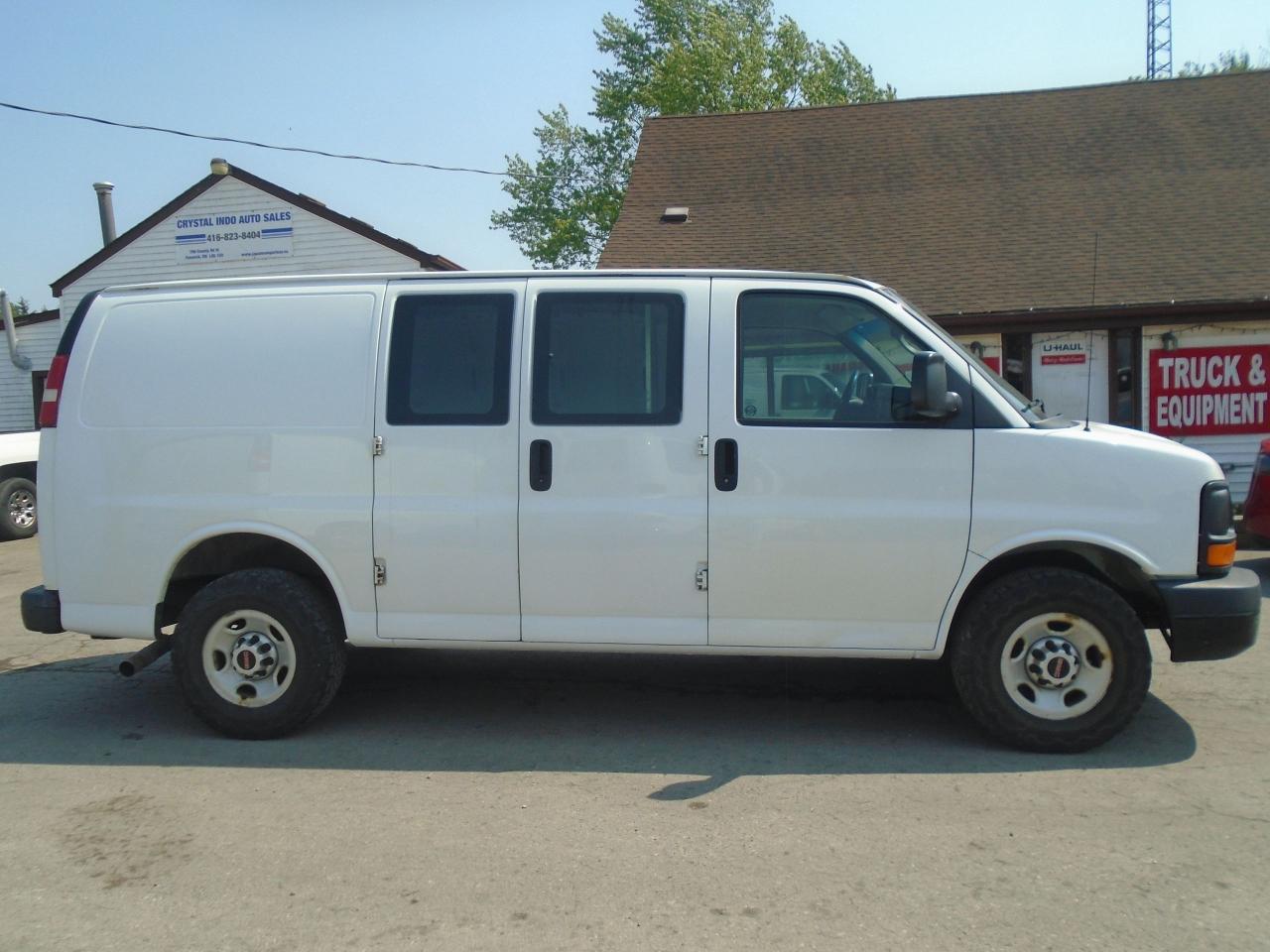 Used 2015 GMC Savana Cargo Van RWD 2500 135 for sale in Fenwick, ON