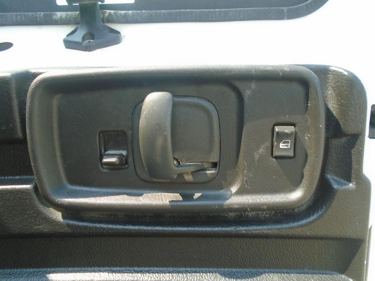 2015 GMC Savana Cargo Van RWD 2500 135 - Photo #21