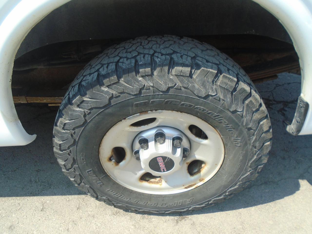 2015 GMC Savana Cargo Van RWD 2500 135 - Photo #26