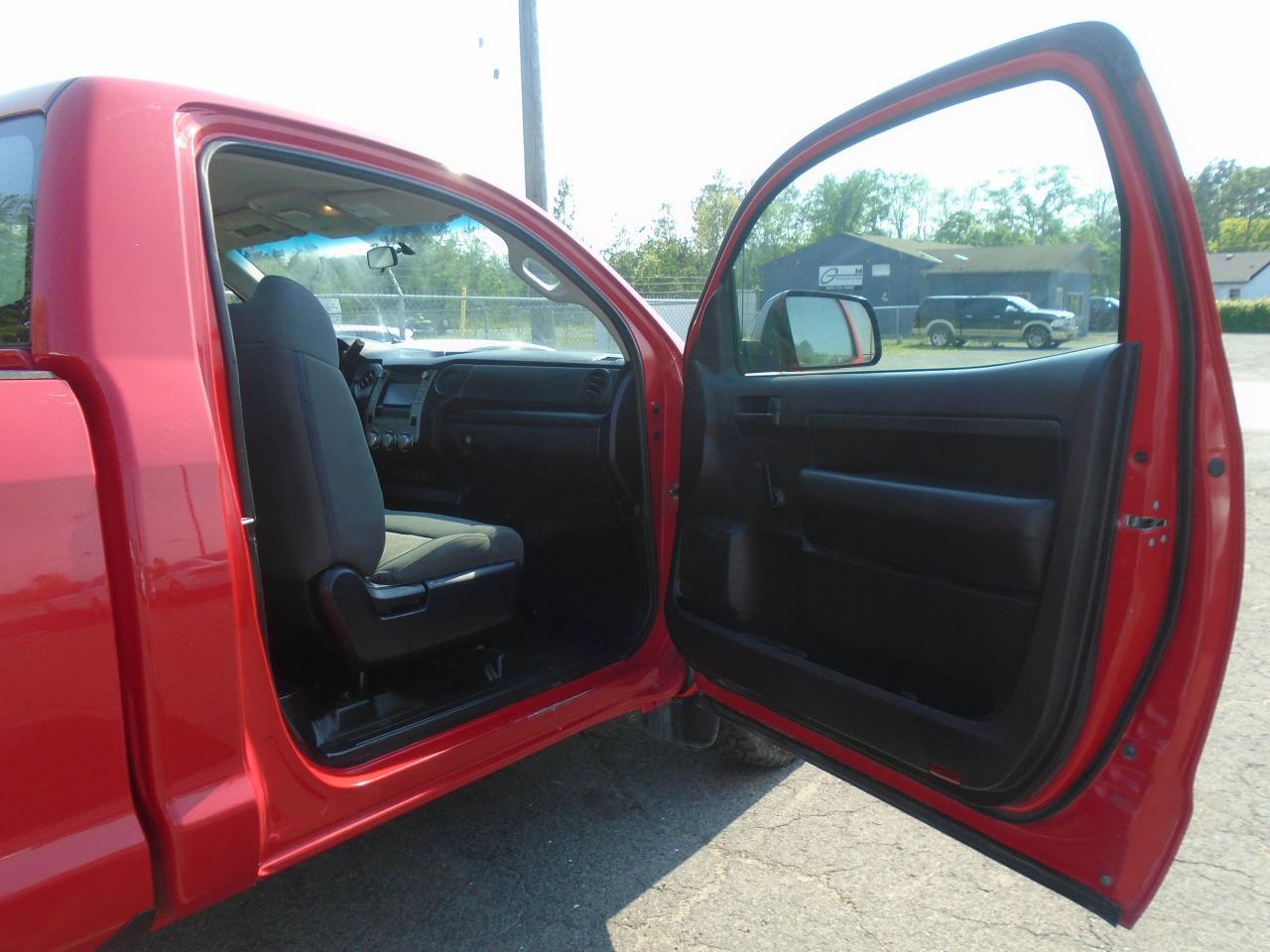 2016 Toyota Tundra 2WD Reg Cab 146  5.7L SR - Photo #17