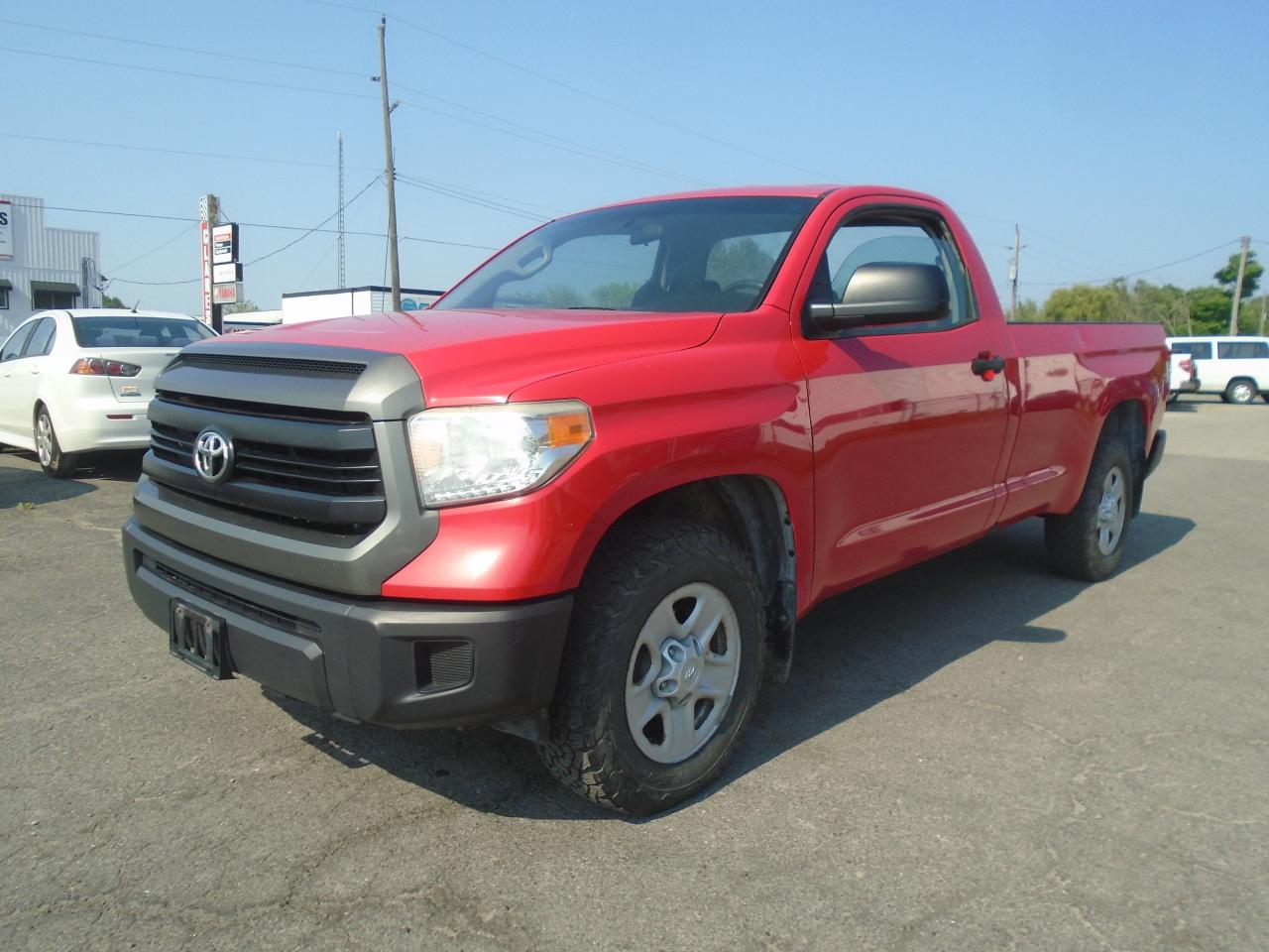 2016 Toyota Tundra 2WD Reg Cab 146 5.7L SR + TOW PKG Photo3