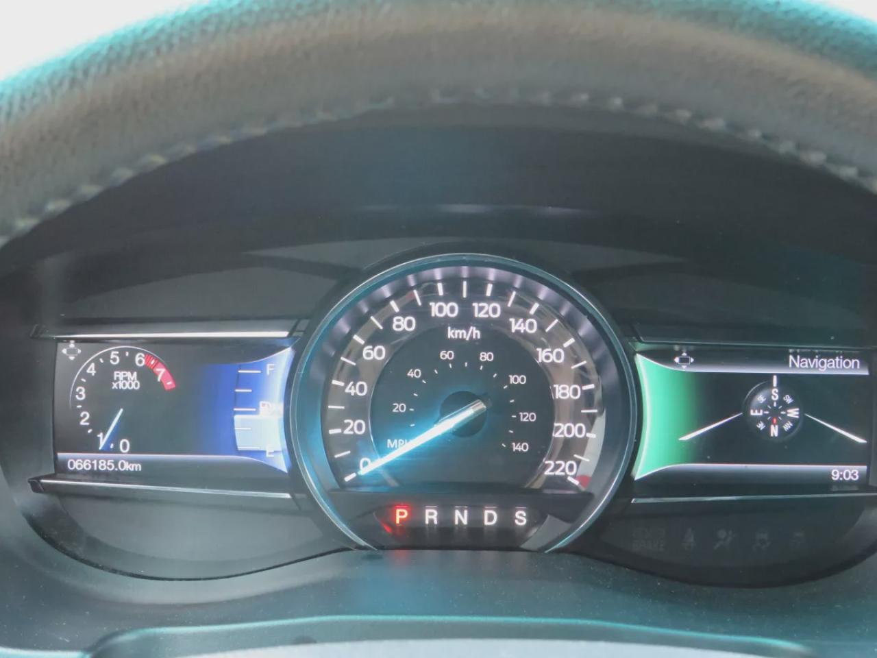 2017 Ford Explorer XLT (**LOW KM!!**CLEAN TITLE/NO ACCIDENTS!!**SAFETY/CERTIFIED!!**4WD**REMOTE START**NAVIGATION**ALLOY RIMS**DUAL CLIMATE CONTROL**REVERSE CAMERA**LEATHER TRIM**PUSH BUTTON START**POWER SEATS**HEATED SEATS**DIGITAL TOUCHSCREEN**HEATED SEATS**BLUETOOTH**CRU Photo