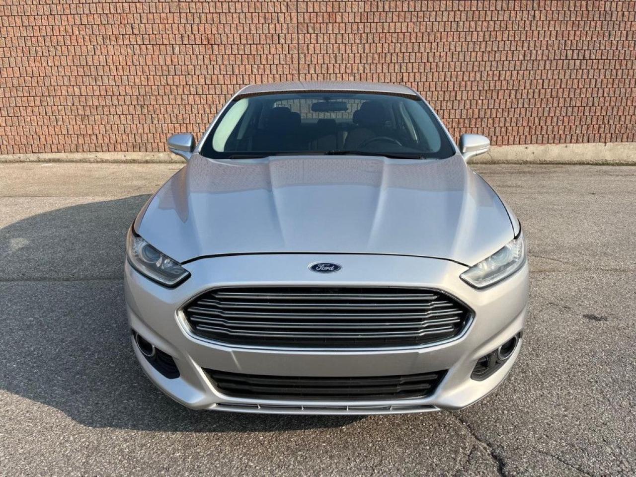 2015 Ford Fusion SE | CLEAN CARFAX | AWD | BIG SCREEN | ALLOY WHEELS | REMOTE STARTER | BLUETOOTH | - Photo #10