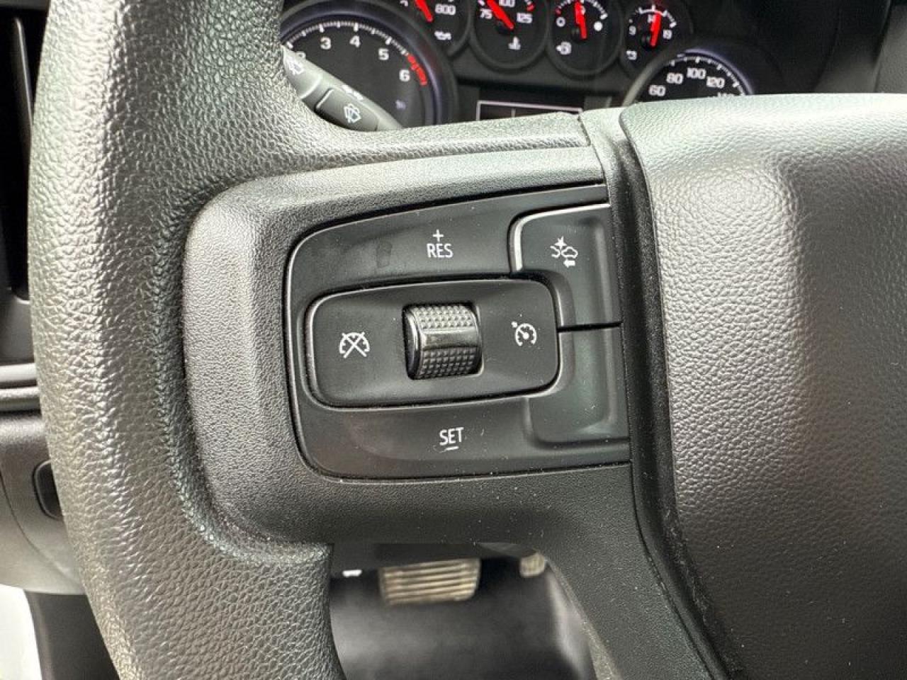 12632589