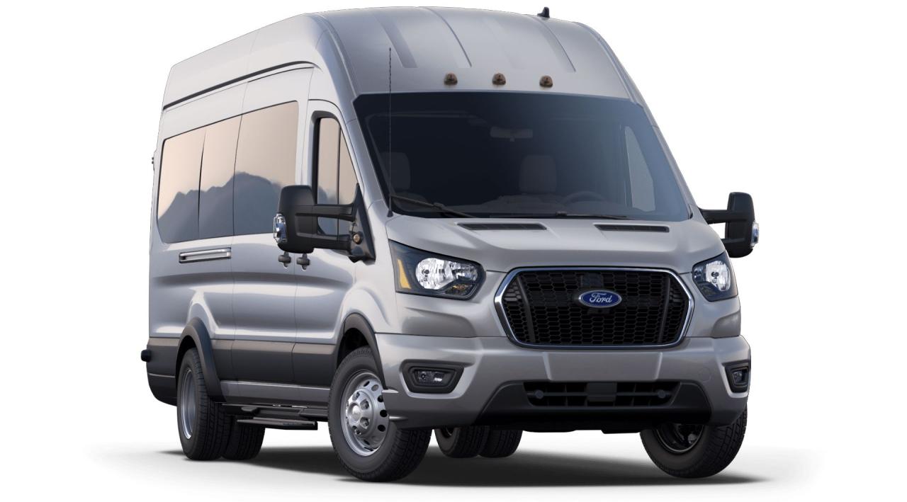 2025 Ford Transit XLT Photo3