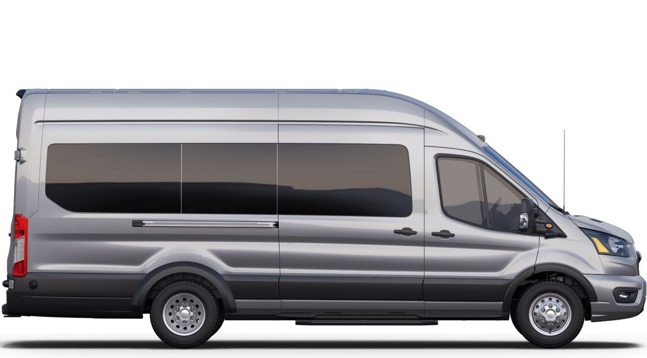 2025 Ford Transit XLT Photo4