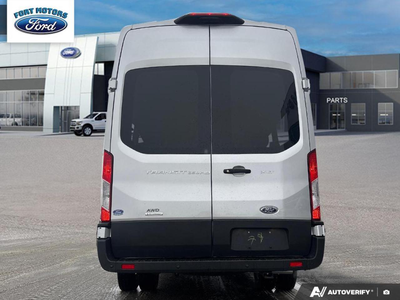 2025 Ford Transit XLT Photo4