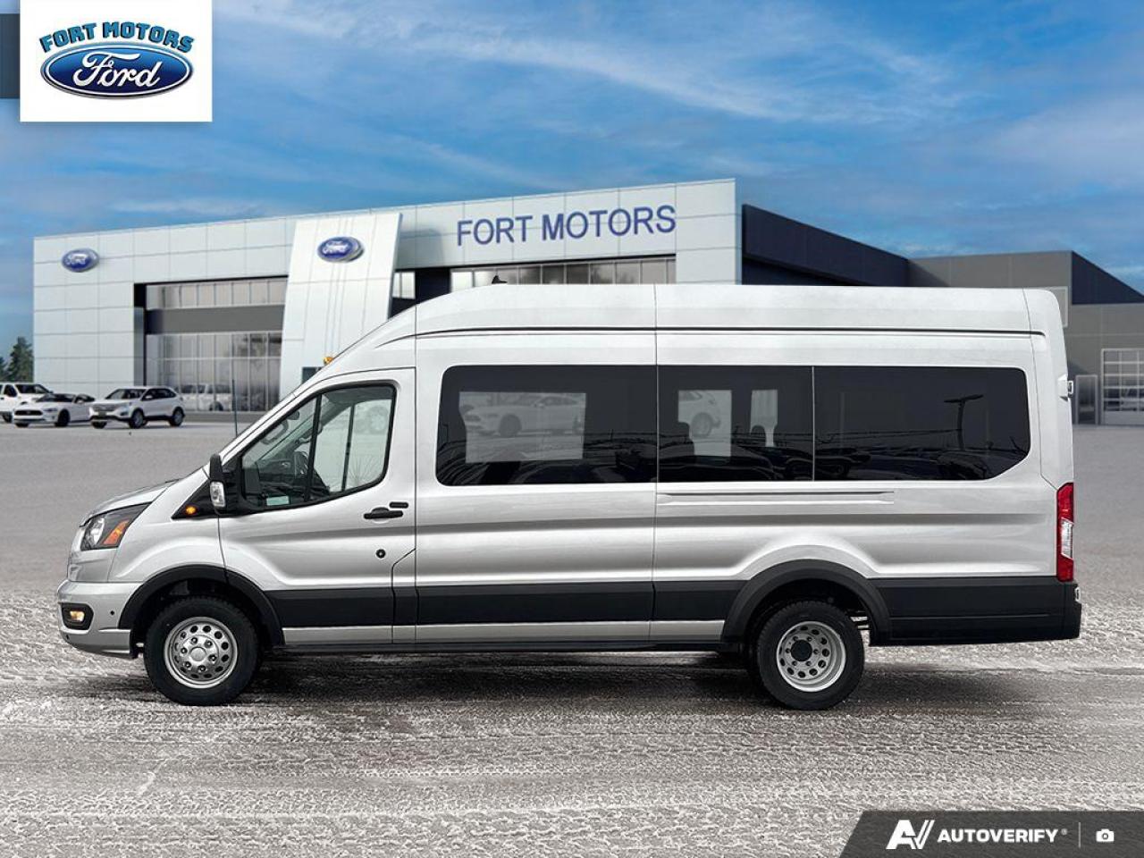 2025 Ford Transit XLT Photo2