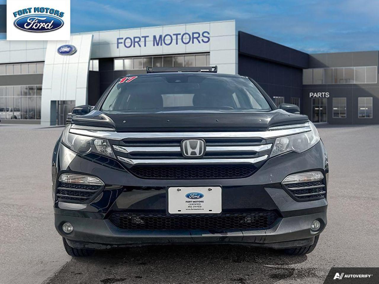 2017 Honda Pilot BASE Photo1