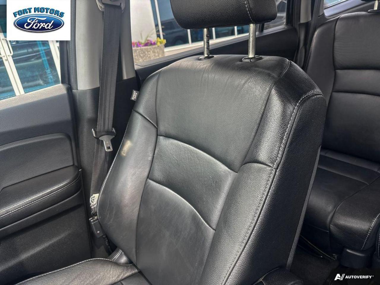 2017 Honda Pilot BASE Photo5