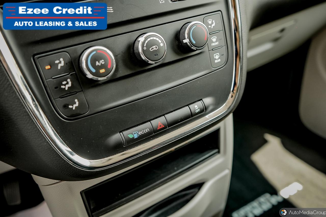 2017 Dodge Grand Caravan SXT Photo22