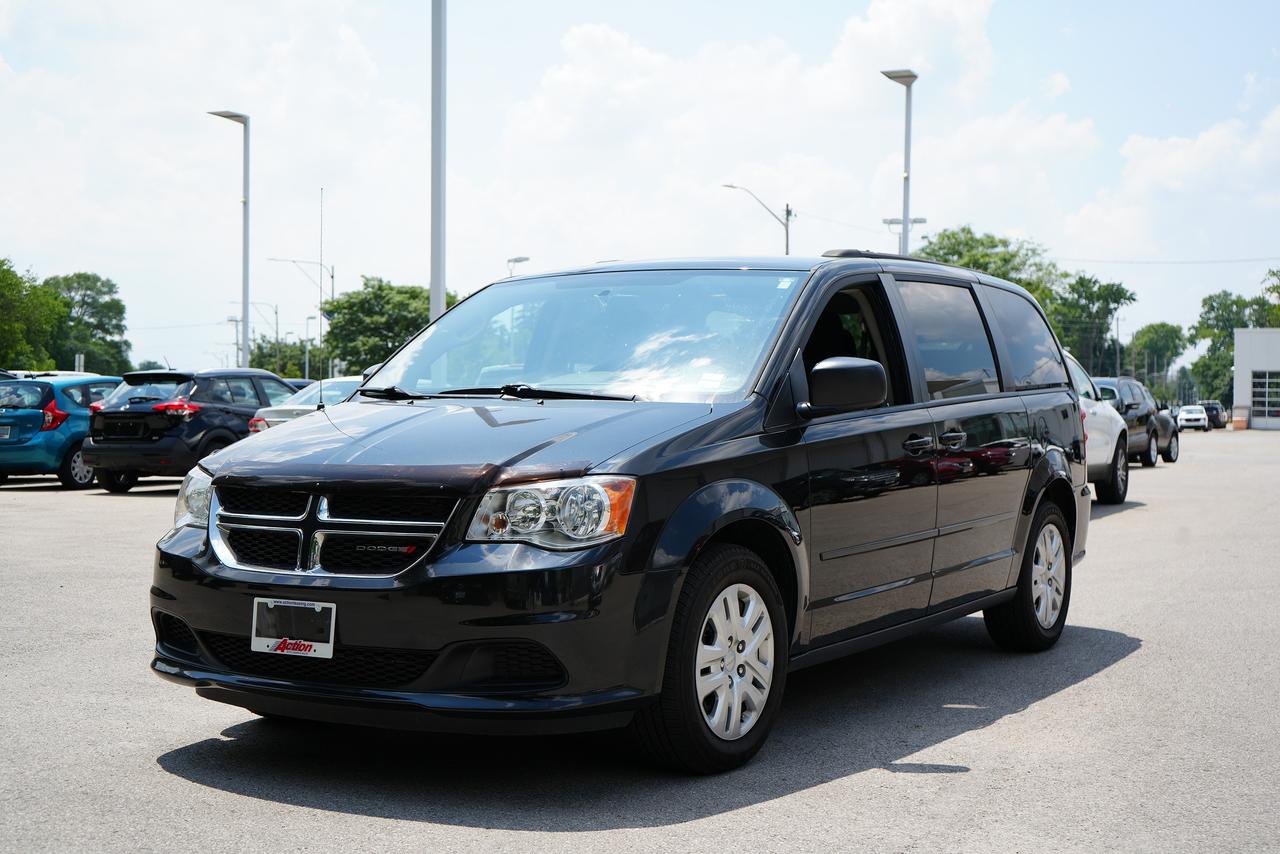 2017 Dodge Grand Caravan SXT Photo2