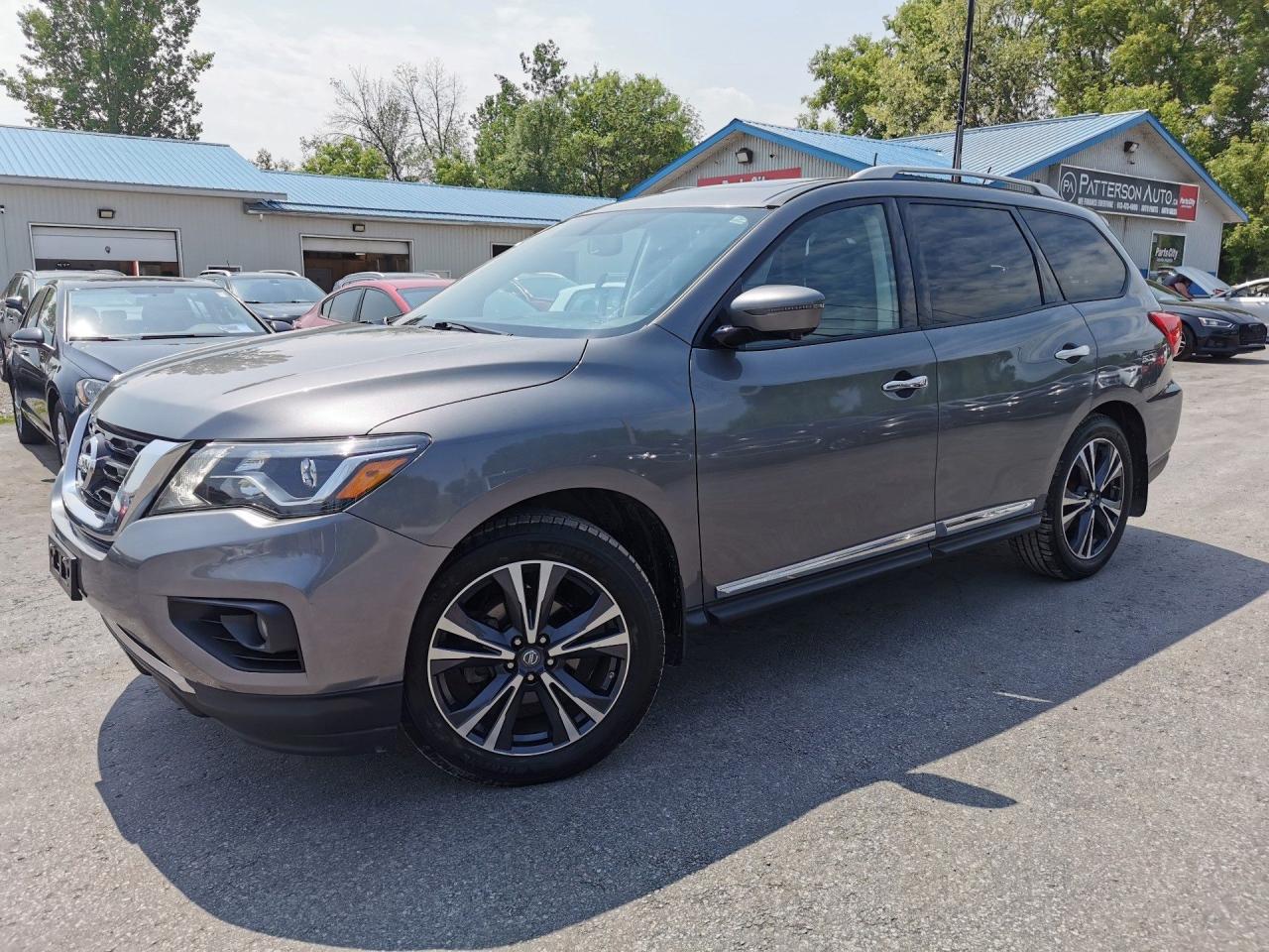 Used 2017 Nissan Pathfinder Platinum 4WD for sale in Madoc, ON