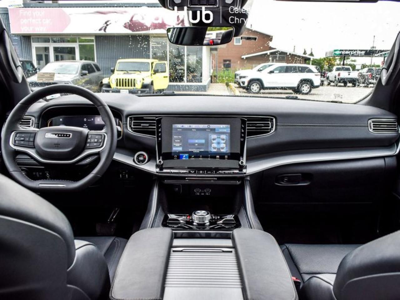 2024 Jeep Wagoneer Series II Carbide 8 Seater Pano Sunroof 22"Alloy Photo