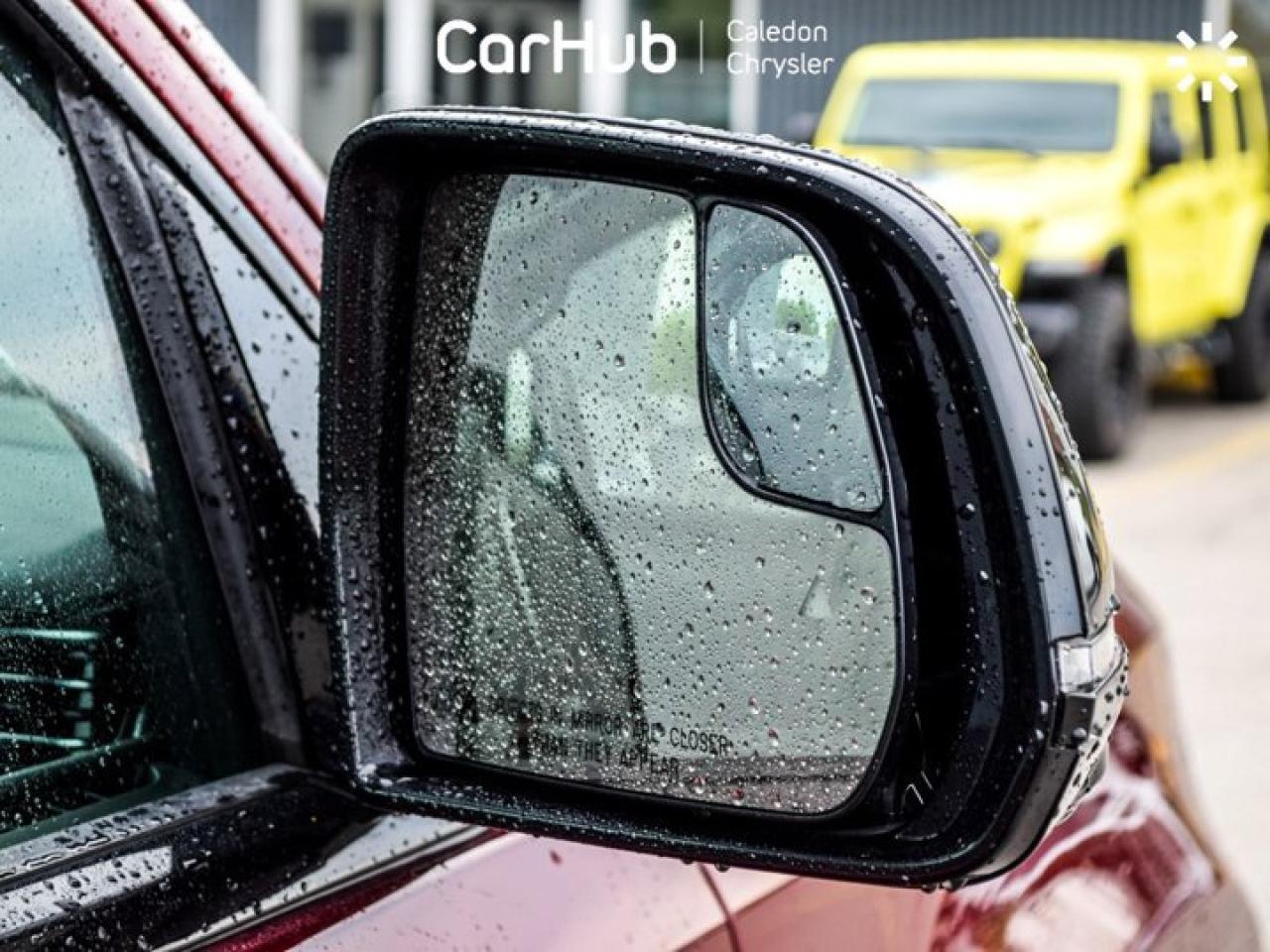 2024 Jeep Wagoneer Series II Carbide 8 Seater Pano Sunroof 22"Alloy Photo