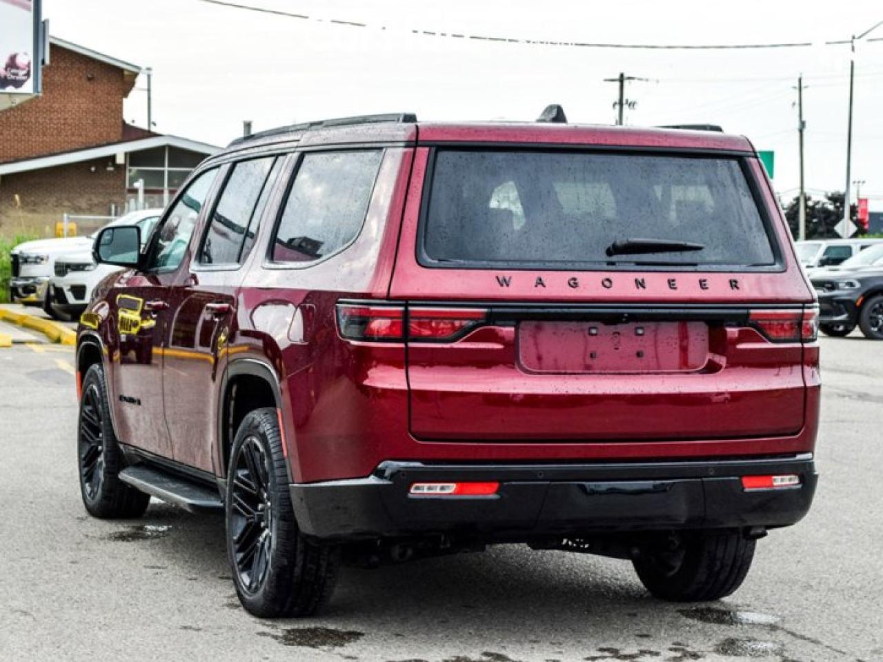 2024 Jeep Wagoneer Series II Carbide 8 Seater Pano Sunroof 22"Alloy Photo