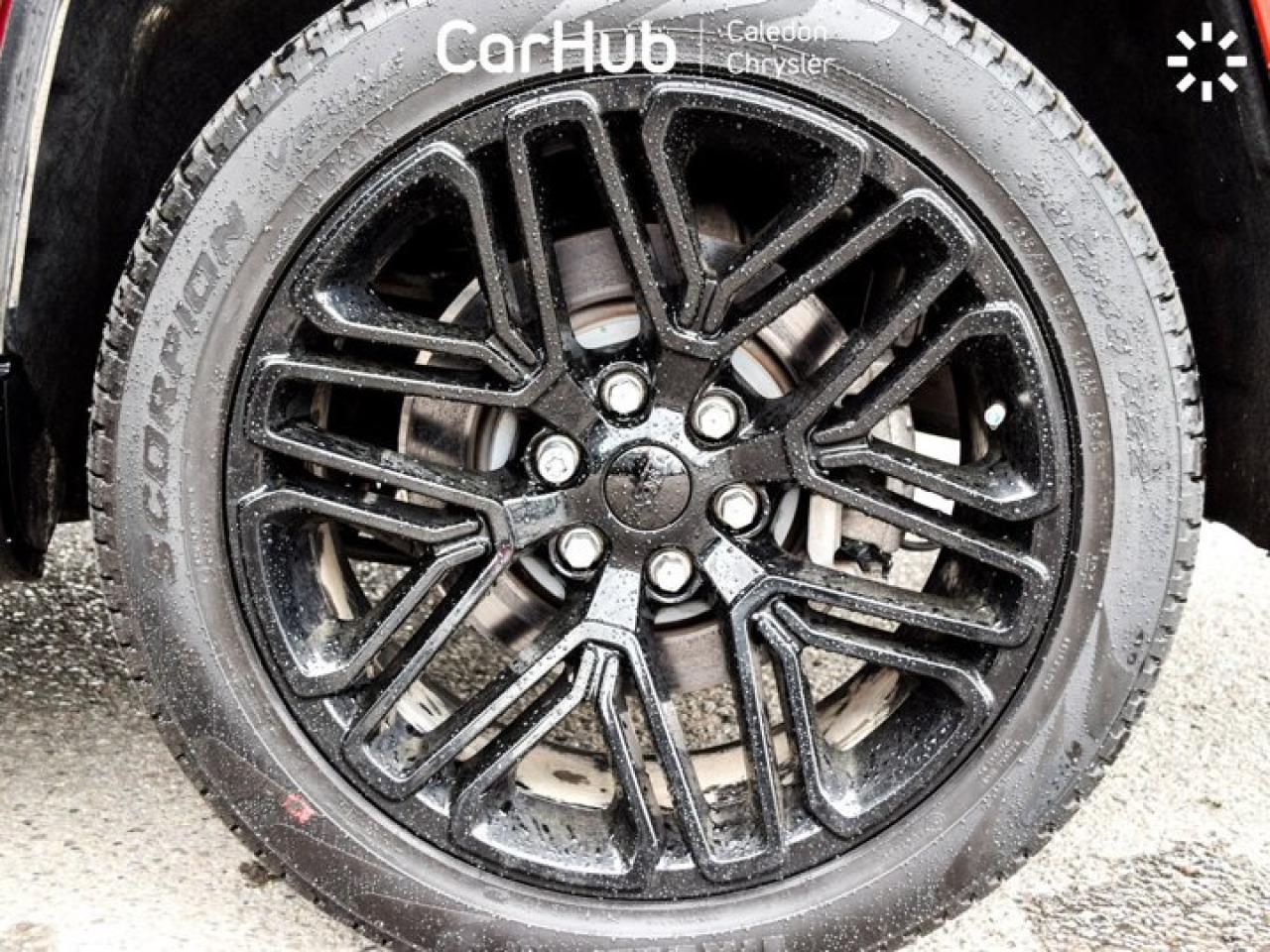 2024 Jeep Wagoneer Series II Carbide 8 Seater Pano Sunroof 22"Alloy Photo