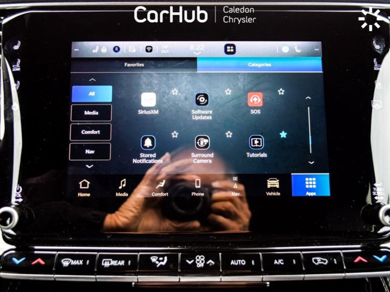 2024 Jeep Wagoneer Series II Carbide 8 Seater Pano Sunroof 22"Alloy Photo