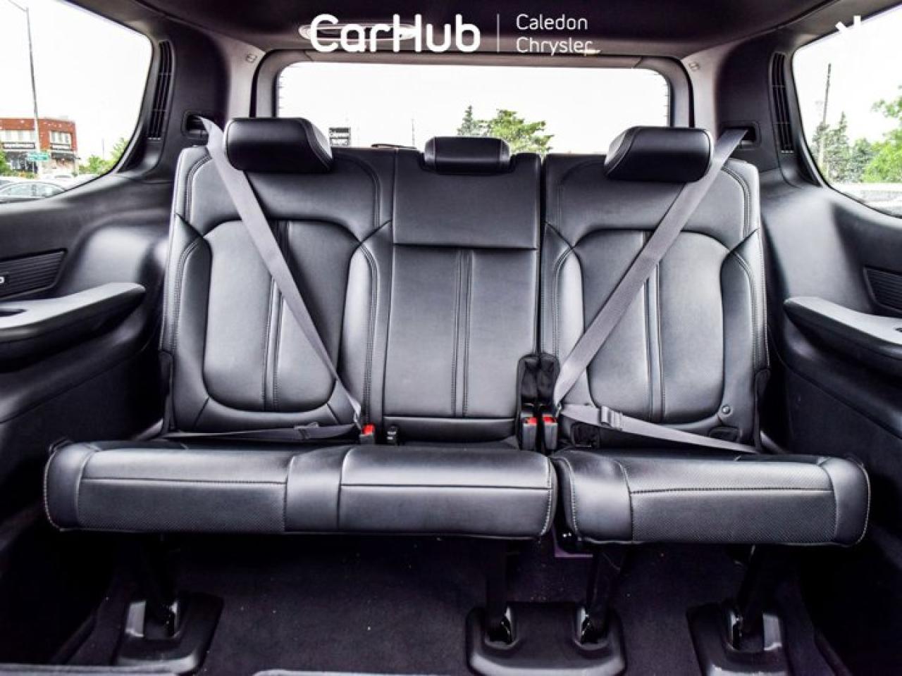 2024 Jeep Wagoneer Series II Carbide 8 Seater Pano Sunroof 22"Alloy Photo