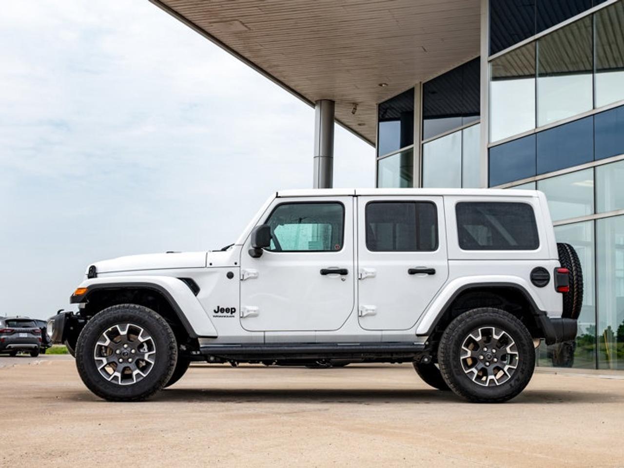 2025 Jeep Wrangler Sahara Photo