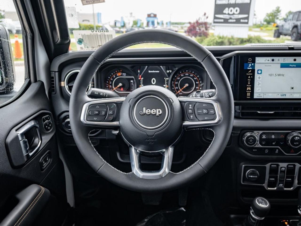 2025 Jeep Wrangler Sahara Photo