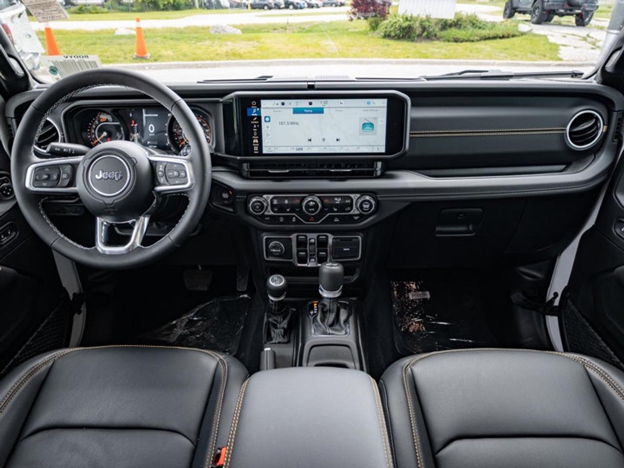 2025 Jeep Wrangler Sahara Photo