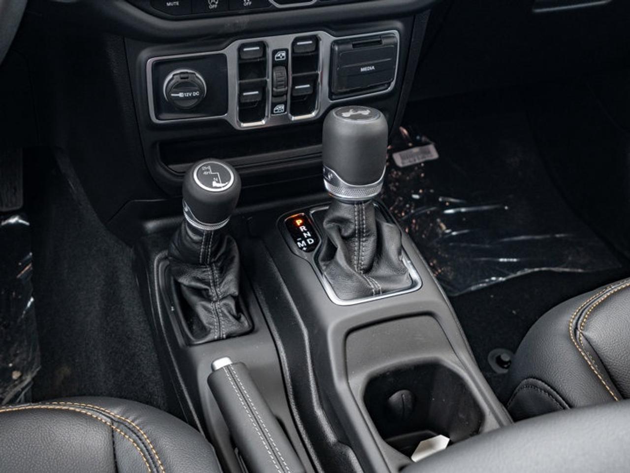 2025 Jeep Wrangler Sahara Photo