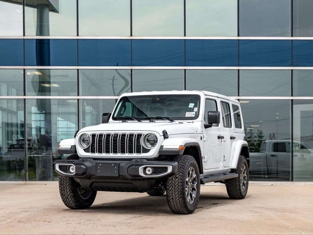2025 Jeep Wrangler Sahara Photo5