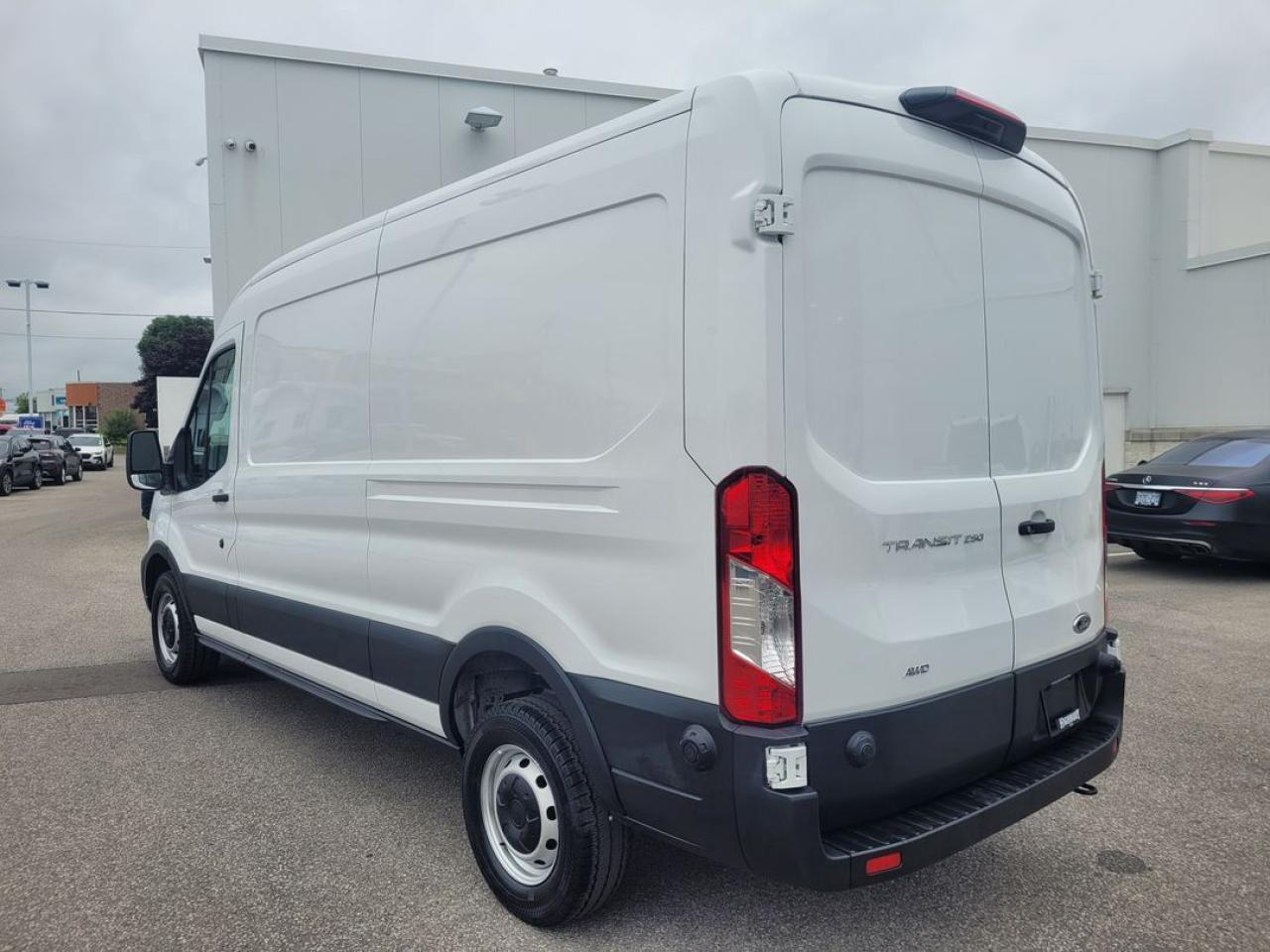 2024 Ford Transit 250 Base Photo3