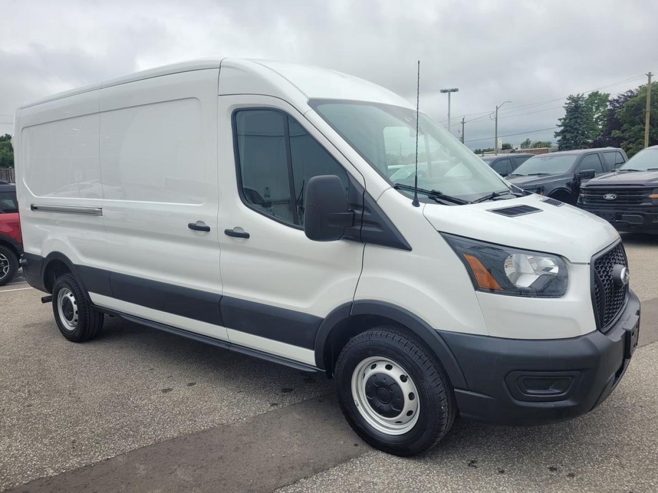 2024 Ford Transit 250 Base Photo7