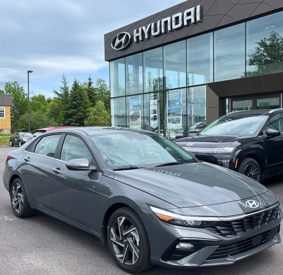 2025 Hyundai Elantra Luxury