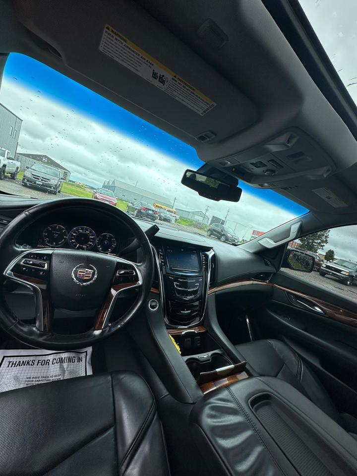 2015 Cadillac Escalade LUXURY - Photo #3