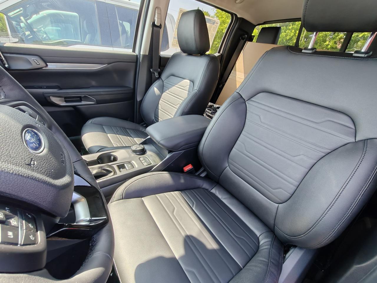 2025 Ford Ranger 4X4 SUPERCREW LARIAT Photo4