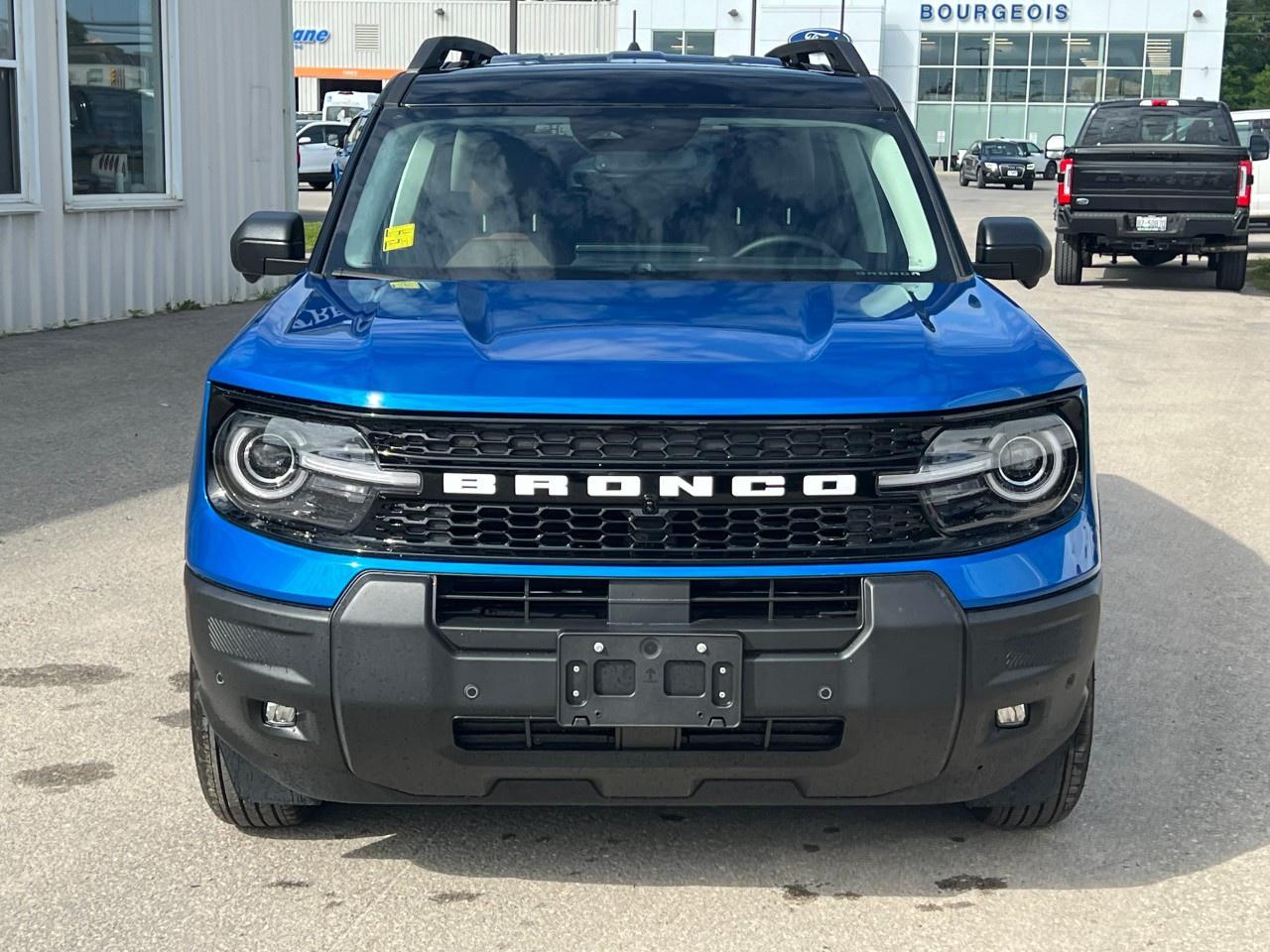 2025 Ford Bronco Sport Outer Banks 4X4 Photo2