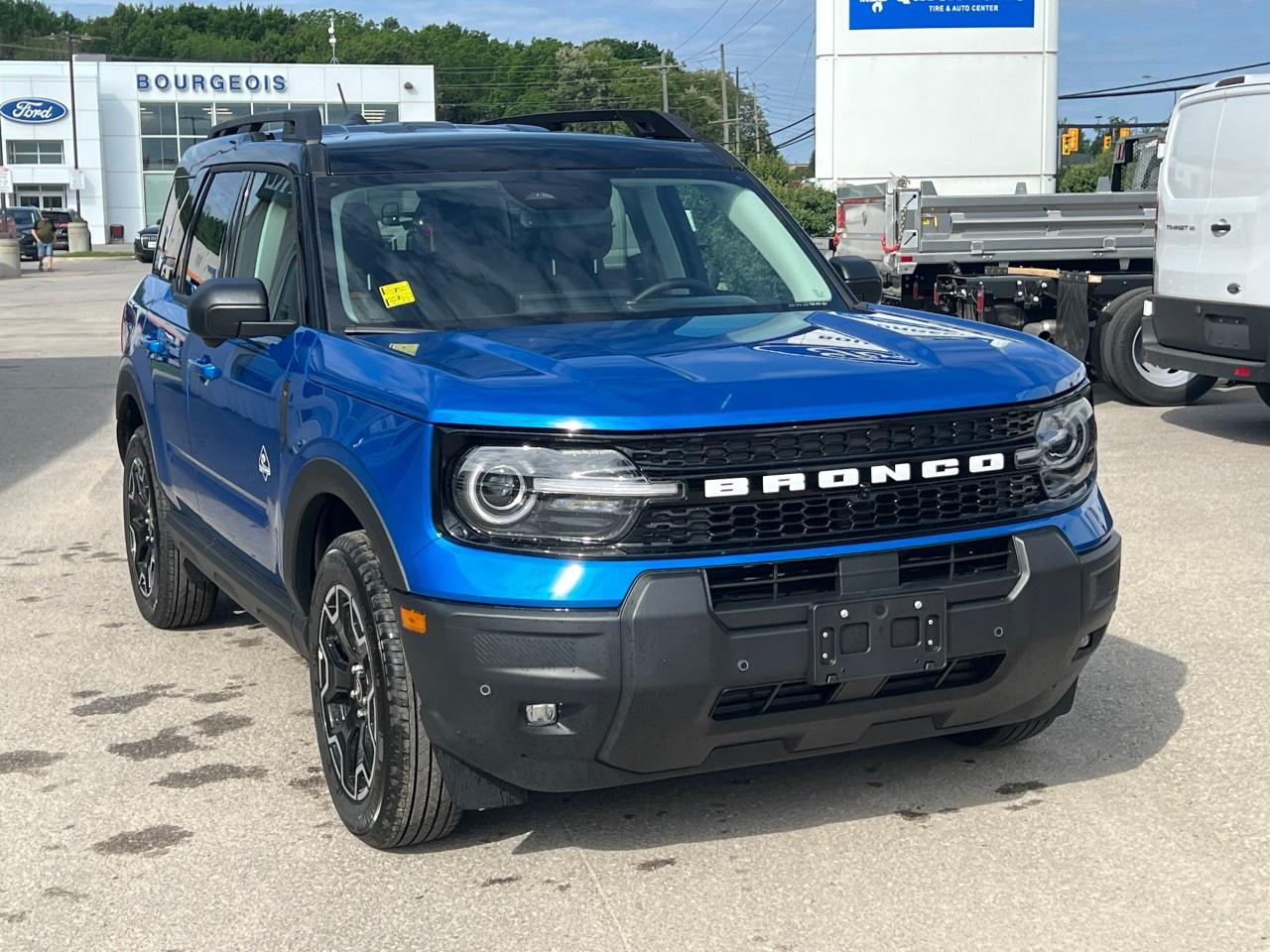 2025 Ford Bronco Sport Outer Banks 4X4 Photo3