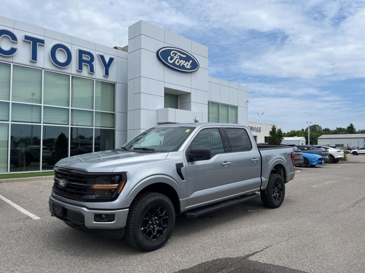New 2025 Ford F-150 XLT for sale in Chatham, ON