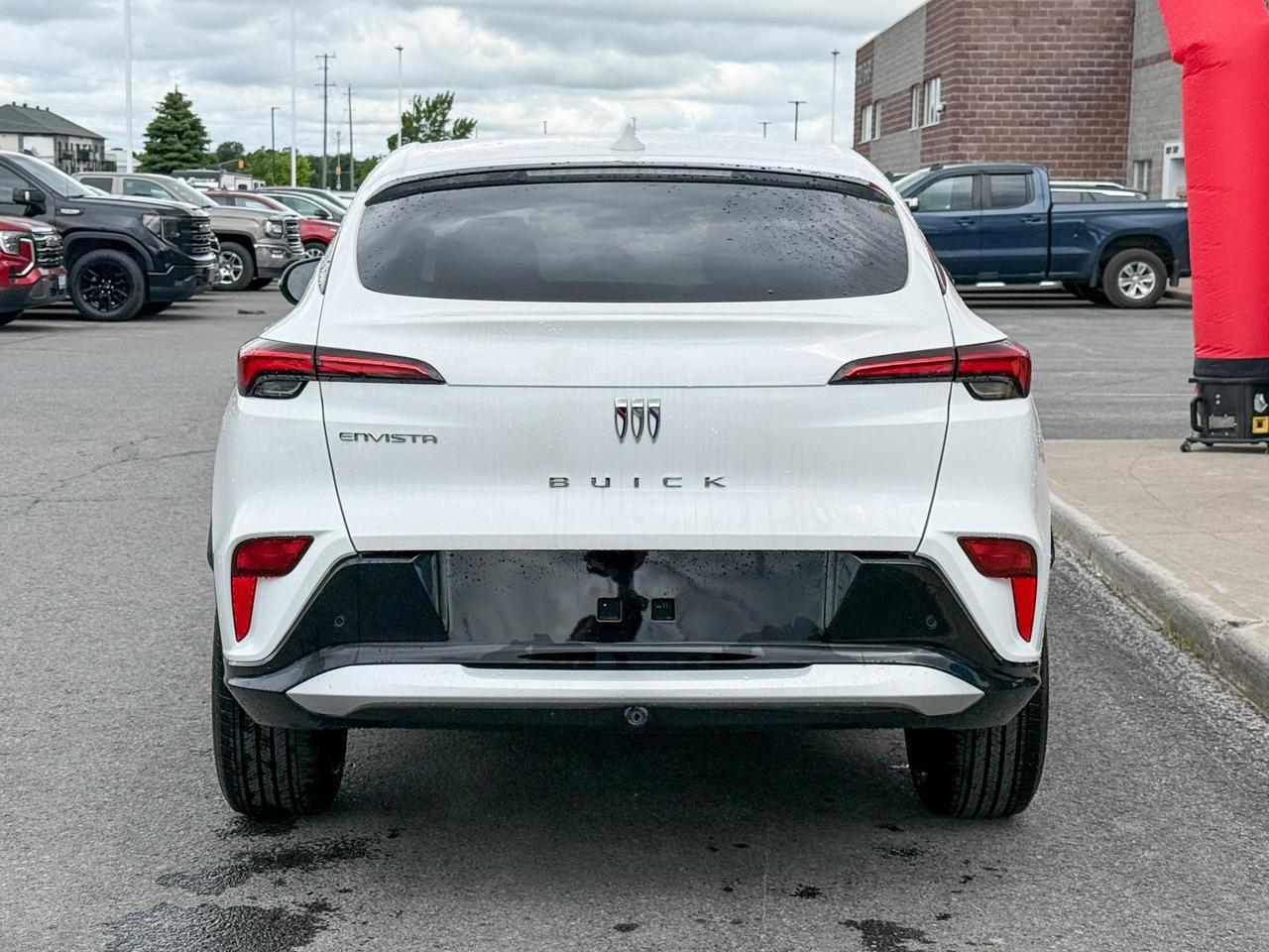 2025 Buick Envista Sport Touring 1.2L 3CYL WITH REMOTE START/ENTRY, HEATED SEATS, HEATED STEERING WHEEL, POWER LIFTGATE, ANDROID AUTO AND APPLE CARPLAY Photo