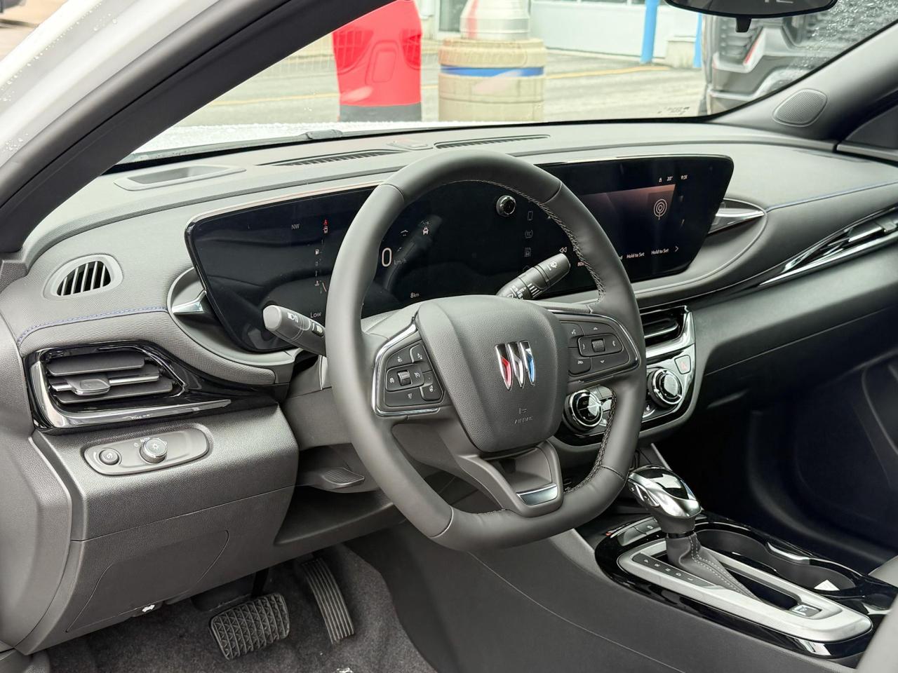 2025 Buick Envista Sport Touring 1.2L 3CYL WITH REMOTE START/ENTRY, HEATED SEATS, HEATED STEERING WHEEL, POWER LIFTGATE, ANDROID AUTO AND APPLE CARPLAY Photo