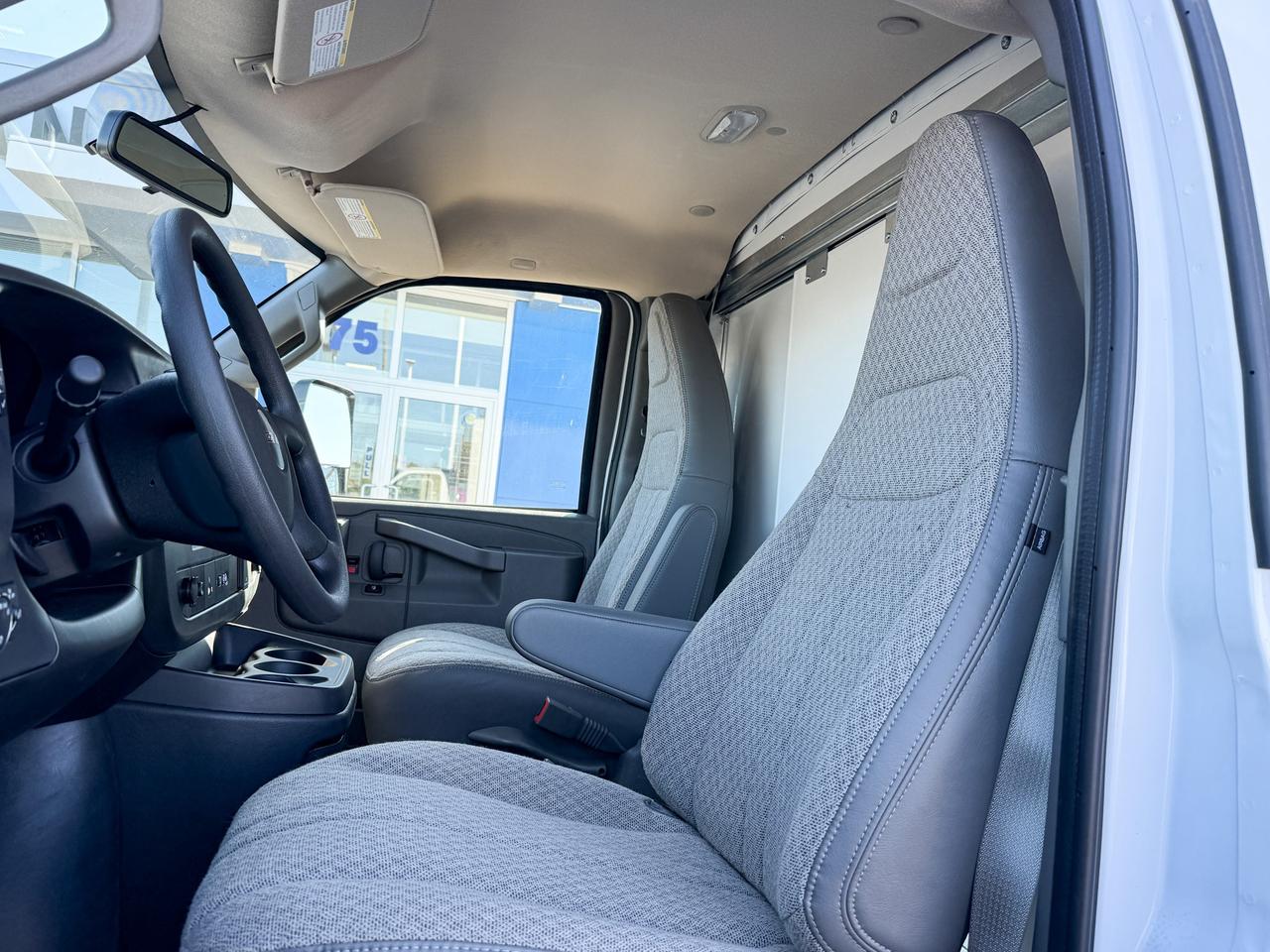 2025 GMC Savana Cutaway Work Van 4.3L V8 WITH REMOTE ENTRY, CRUISE CONTROL, A/C, REAR VISION CAMERA, AM/FM STEREO Photo