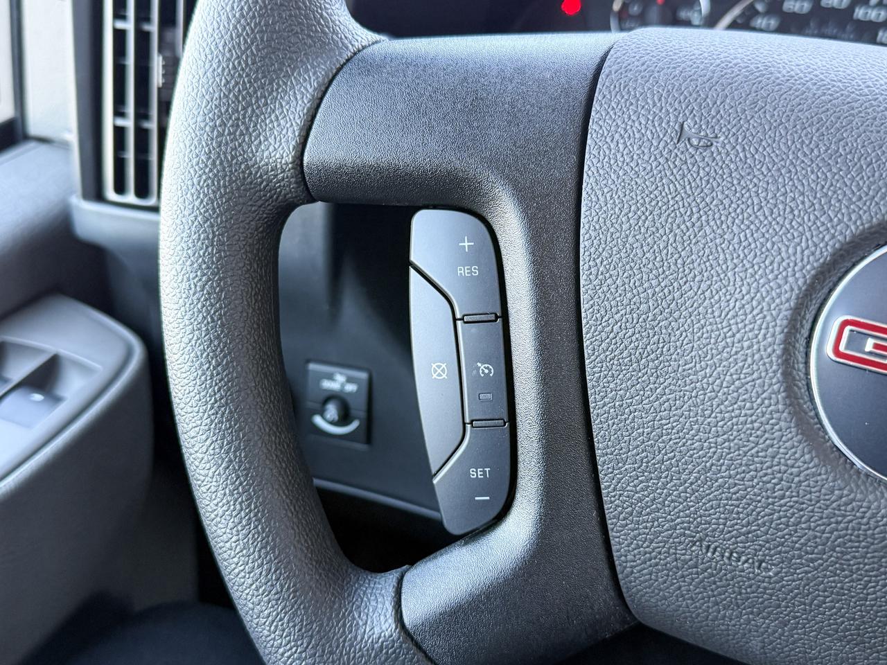 2025 GMC Savana Cutaway Work Van 4.3L V8 WITH REMOTE ENTRY, CRUISE CONTROL, A/C, REAR VISION CAMERA, AM/FM STEREO Photo