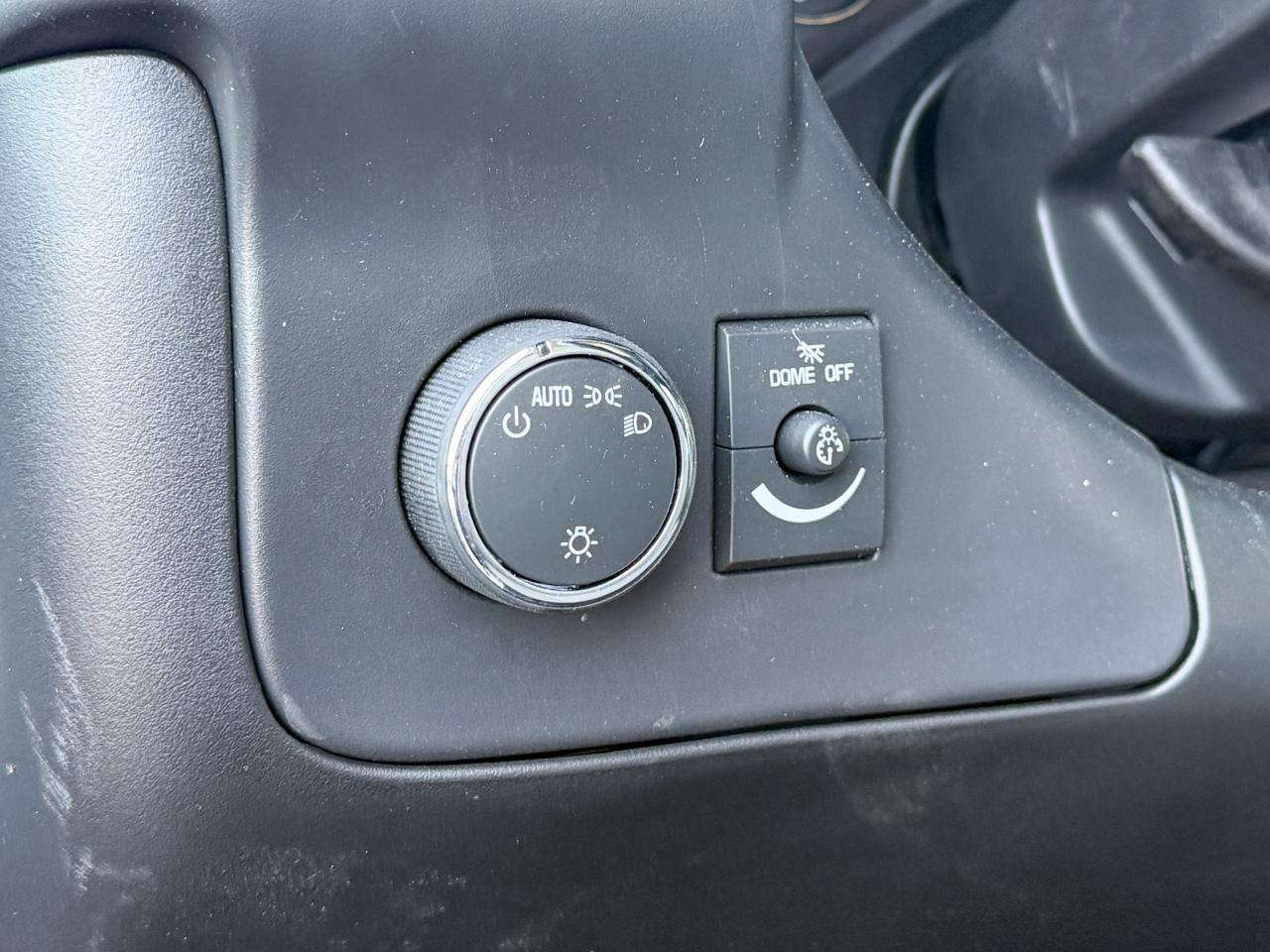 2025 GMC Savana Cutaway Work Van 4.3L V8 WITH REMOTE ENTRY, CRUISE CONTROL, A/C, REAR VISION CAMERA, AM/FM STEREO Photo