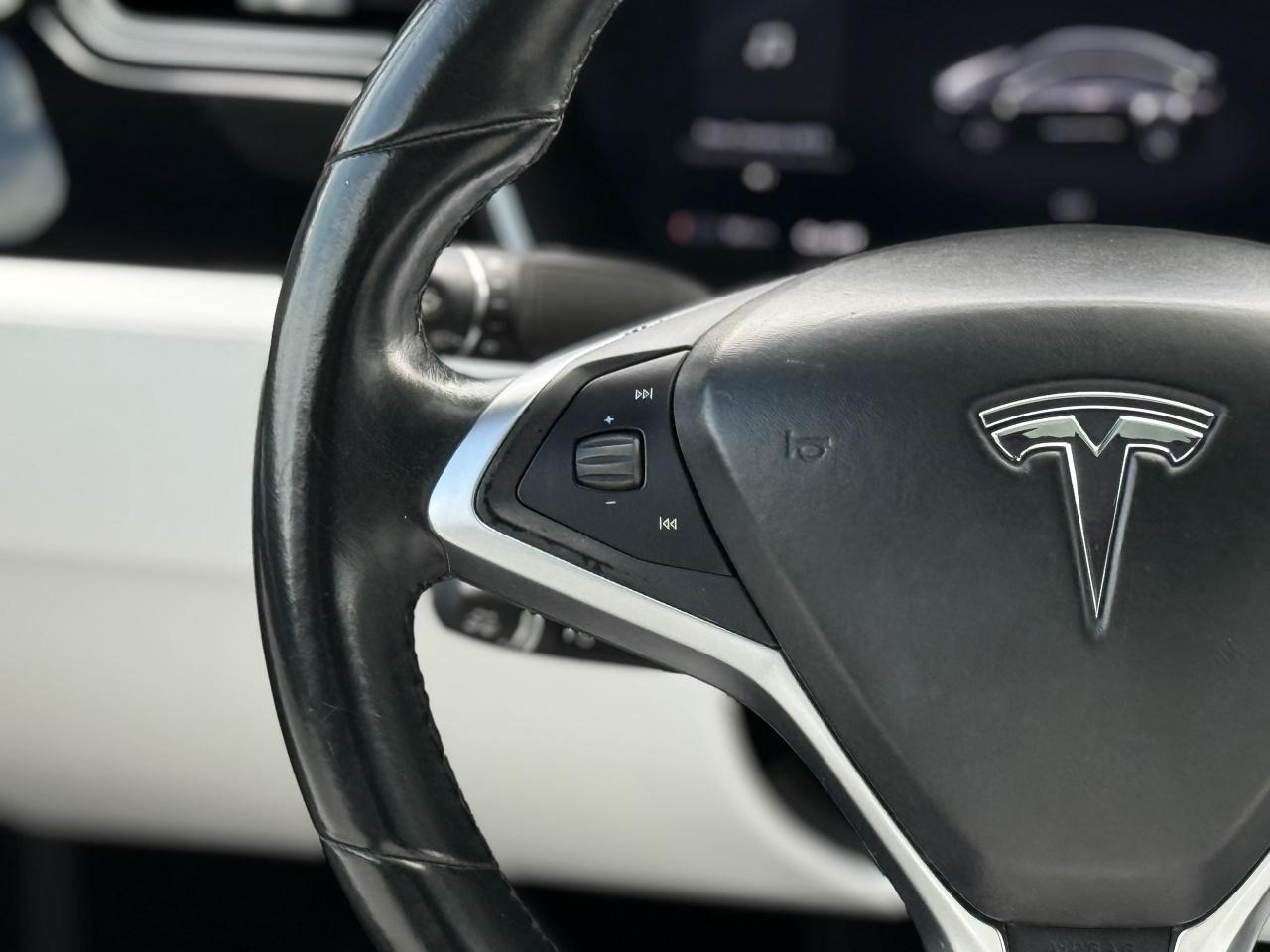 2016 Tesla Model X 90D | PREMIUM CONNECTIVITY | ENHANCED AUTOPILOT - Photo #21